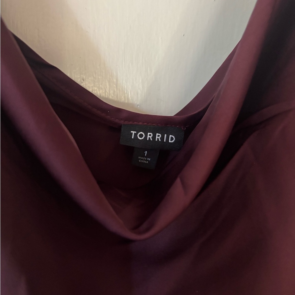 NWT Torrid Cowl Neck Cami - Picture 2 of 3